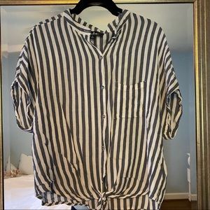 Lulu’s Tie Front Striped Blouse